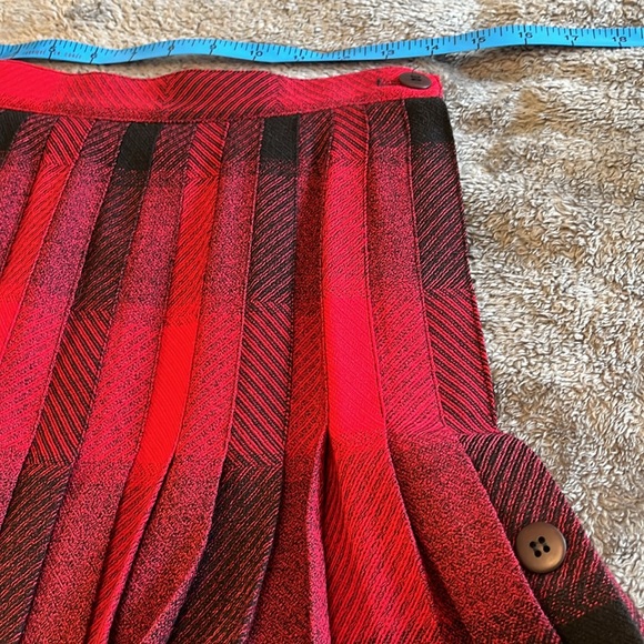 Surrey Classics Canada wool plaid skirt - Picture 4 of 11